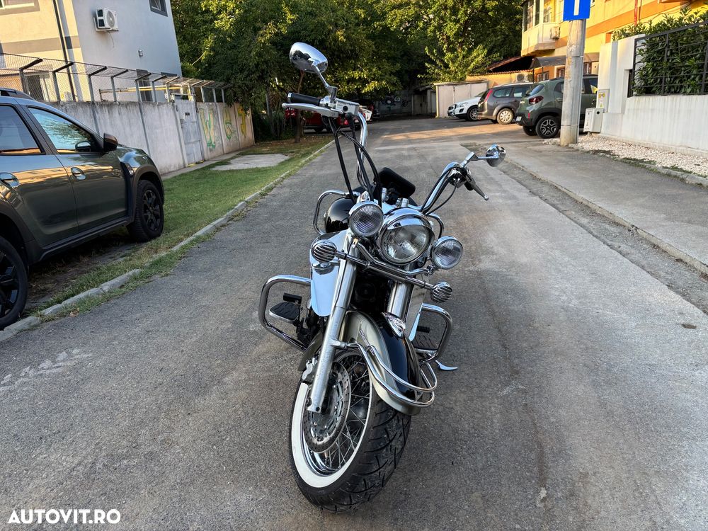 Yamaha XVS 1100 V-Star Classic - 3