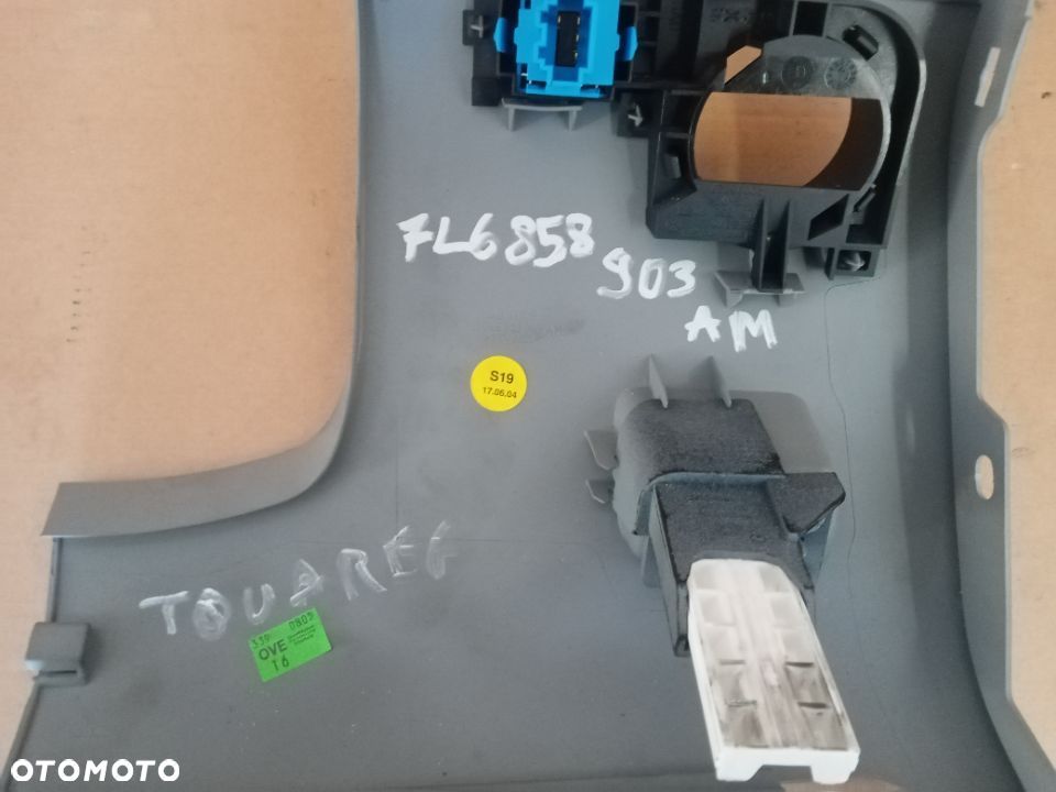 Osłona zaślepka deski konsoli przełącznik VW Touareg 7L6858903AM - 2