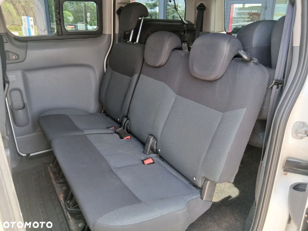 Nissan NV200 Combi 7os - 11