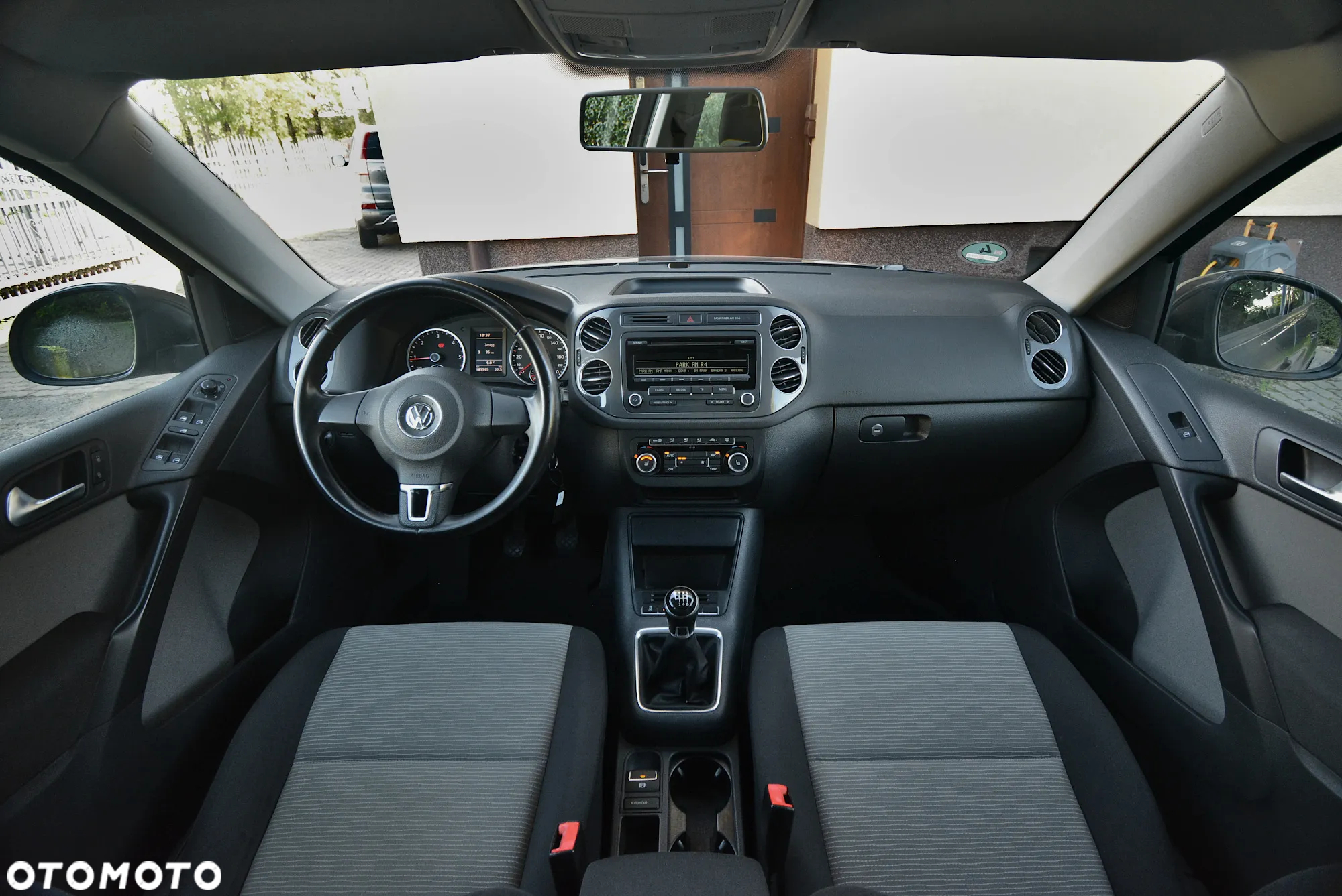 Volkswagen Tiguan 2.0 TDI DPF 4Motion BlueMotion Technology Trend & Fun - 12