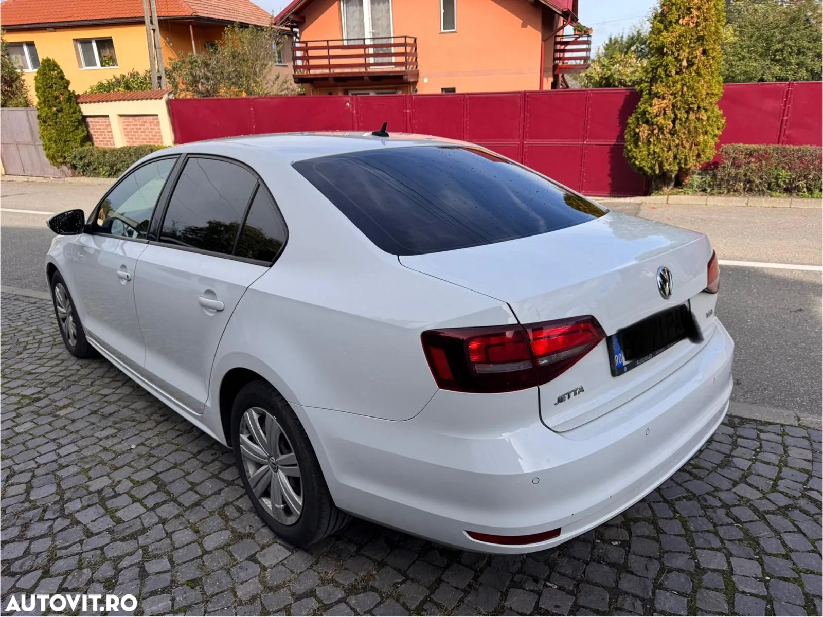Volkswagen Jetta 2.0 TDI Trendline - 11