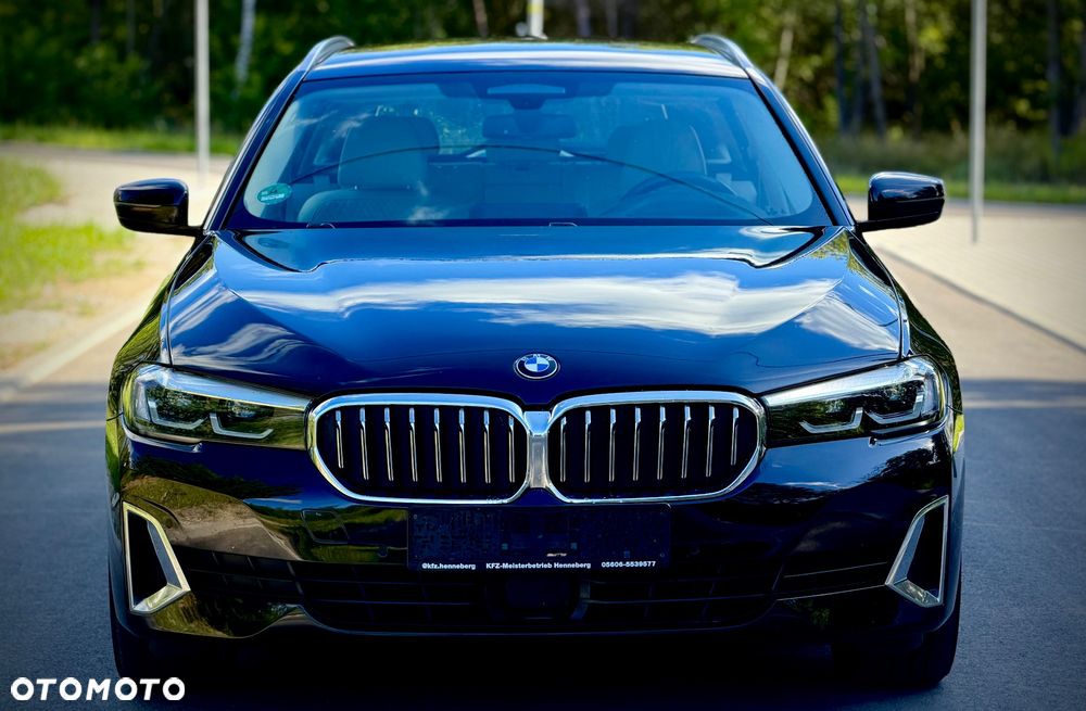 BMW Seria 5 540d xDrive mHEV Luxury Line - 1
