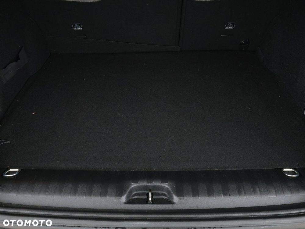 Peugeot 2008 - 24