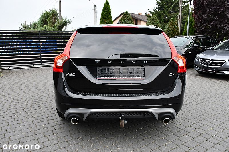 Volvo V60 D4 Geartronic R-Design - 5
