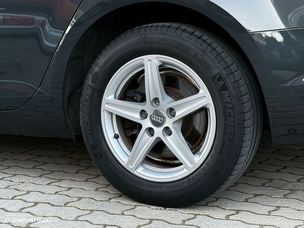 Audi A4 2.0 TDI Advance S tronic - 6