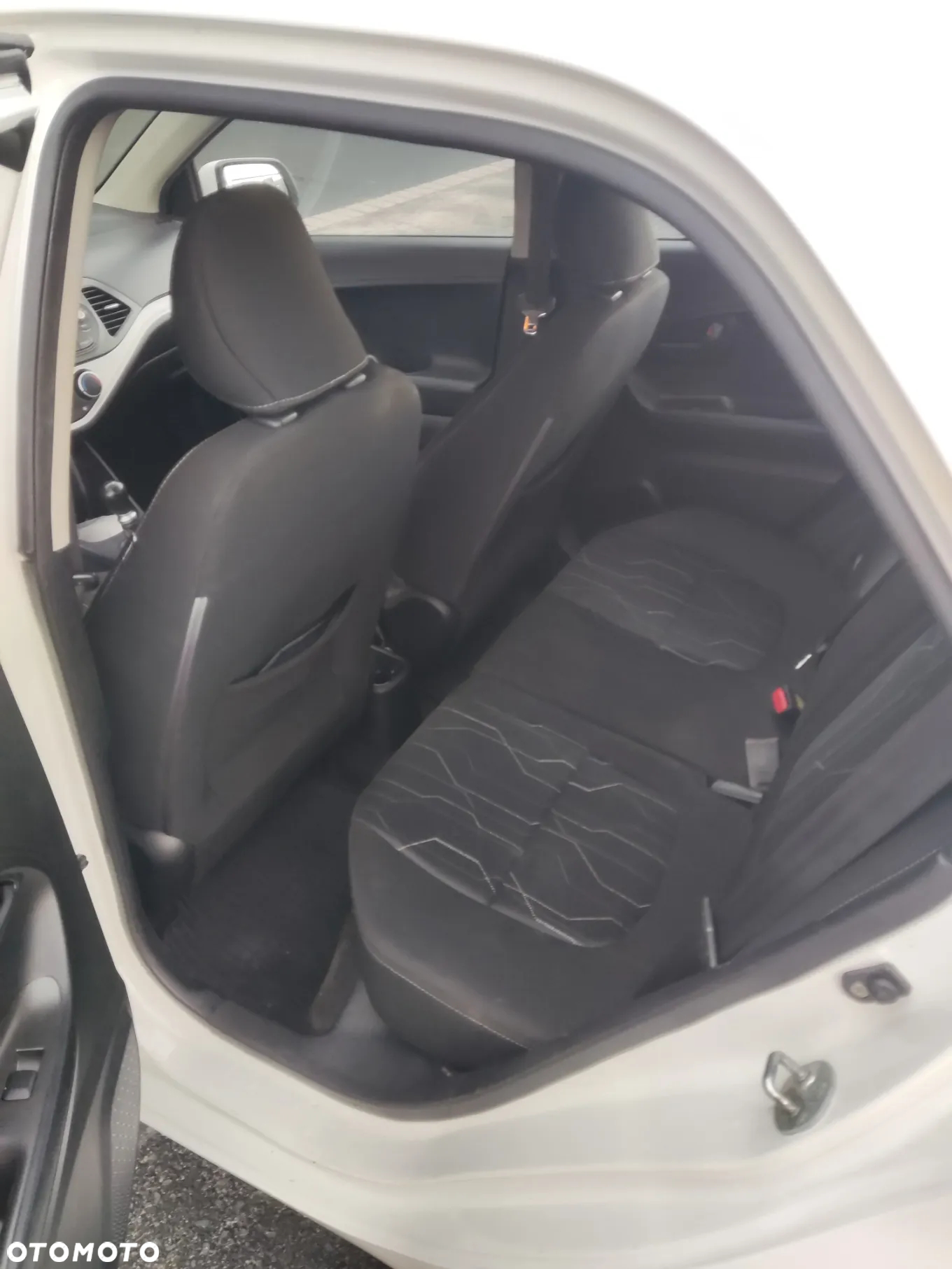 Kia Picanto 1.0 L - 11