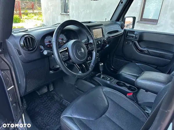 Jeep Wrangler 3.6 Unlim Sahara - 20