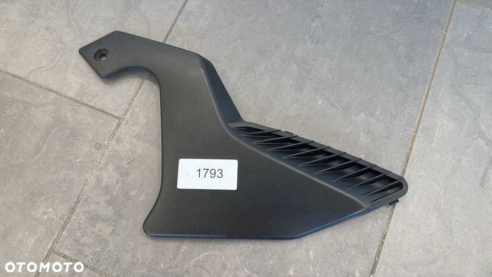 Wypełnienie Bok Prawy Honda VFR 1200. 2010-17 [1793]