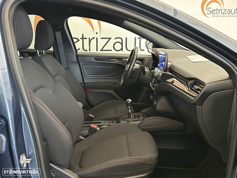 Ford Focus 1.0 EcoBoost MHEV ST-Line - 10