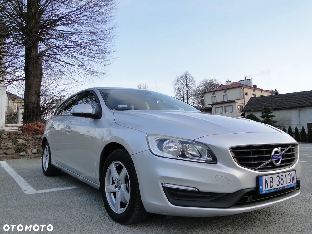 Volvo V60 D3 Summum - 2