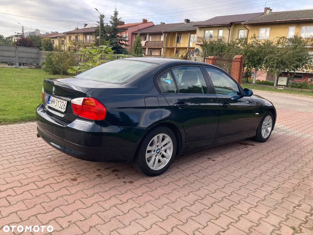 BMW Seria 3 318i - 8