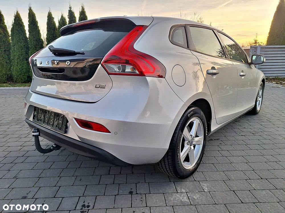 Volvo V40 D2 Kinetic - 9
