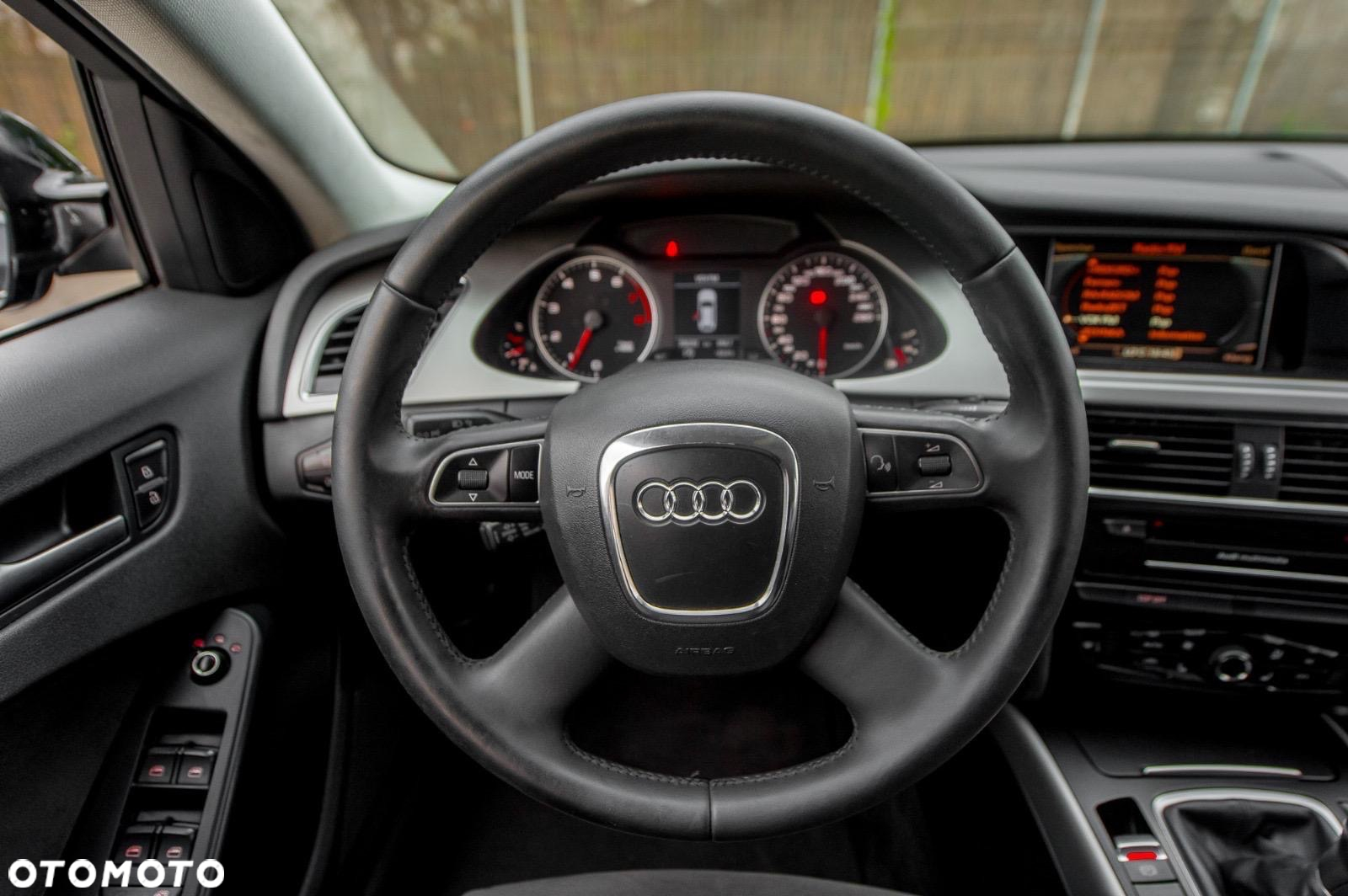 Audi A4 Avant 2.0 TFSI quattro Ambiente - 22