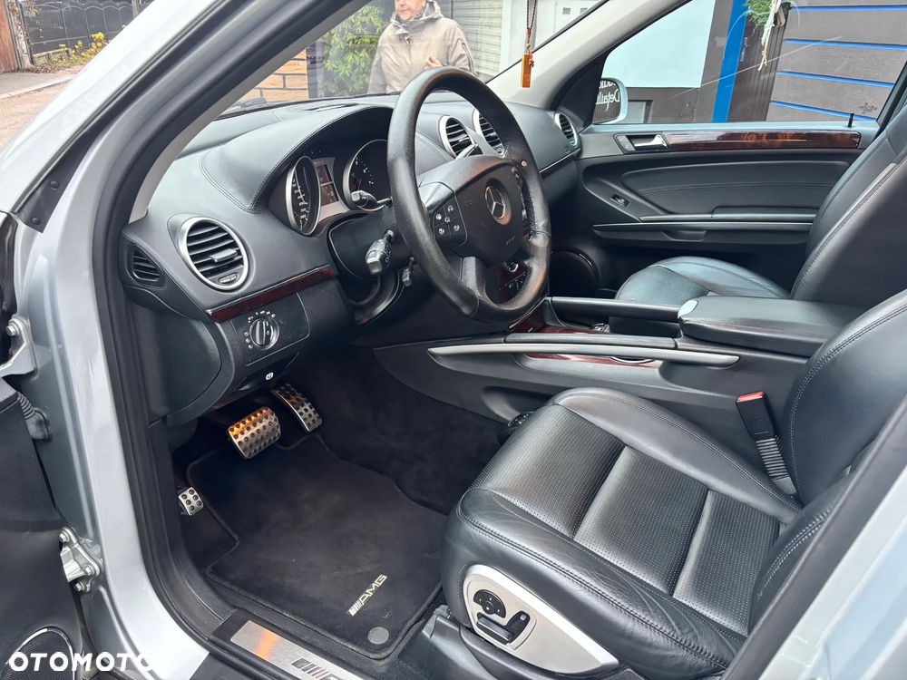 Mercedes-Benz ML 63 AMG 4-Matic - 17