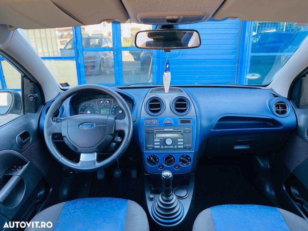 Ford Fiesta 1.4 - 8