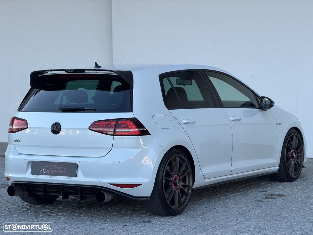 VW Golf 2.0 TSi GTi DSG - 16