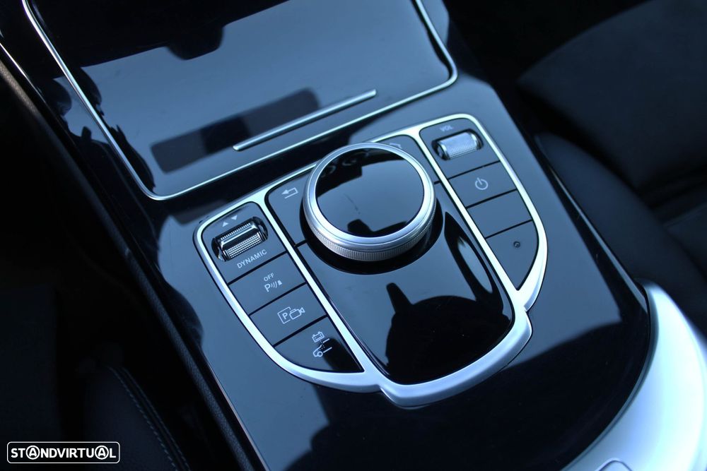 Mercedes-Benz C 300 de AMG Line - 21