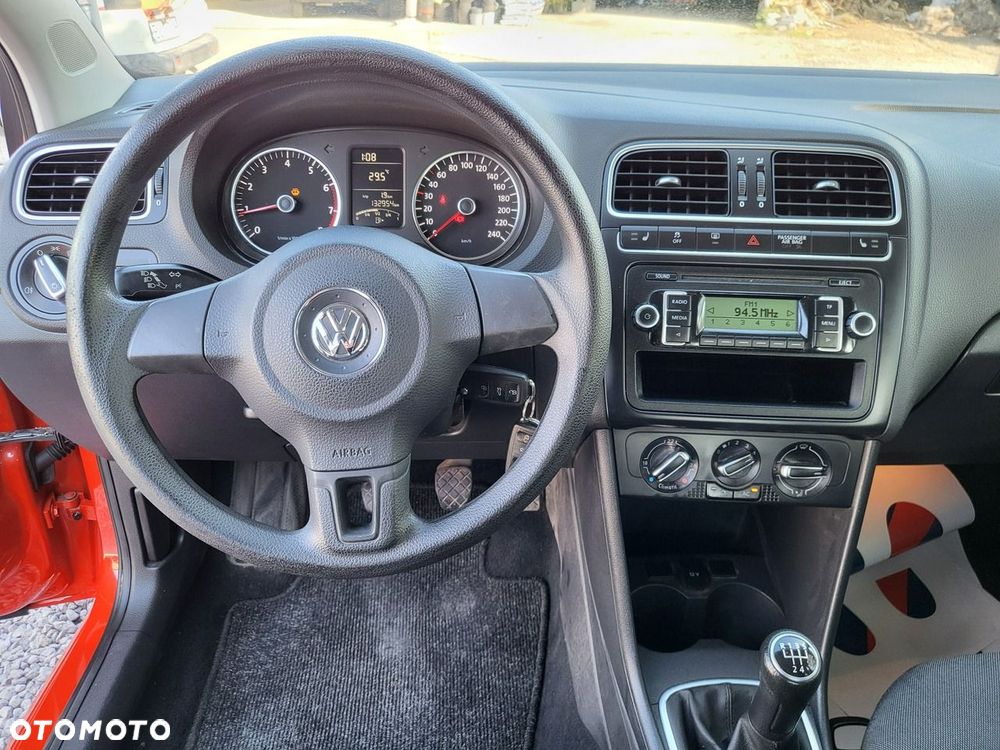 Volkswagen Polo - 29