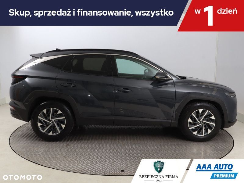 Hyundai Tucson - 8