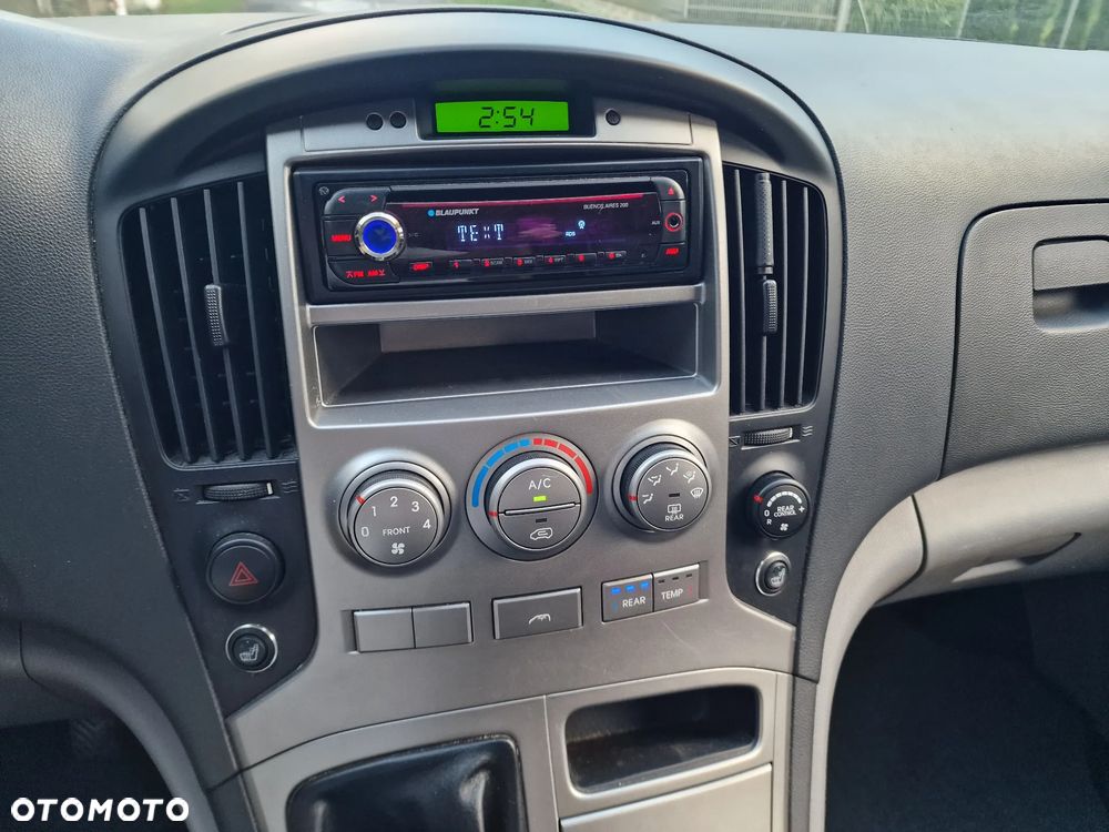 Hyundai H-1 2.5 CRDi Premium - 11