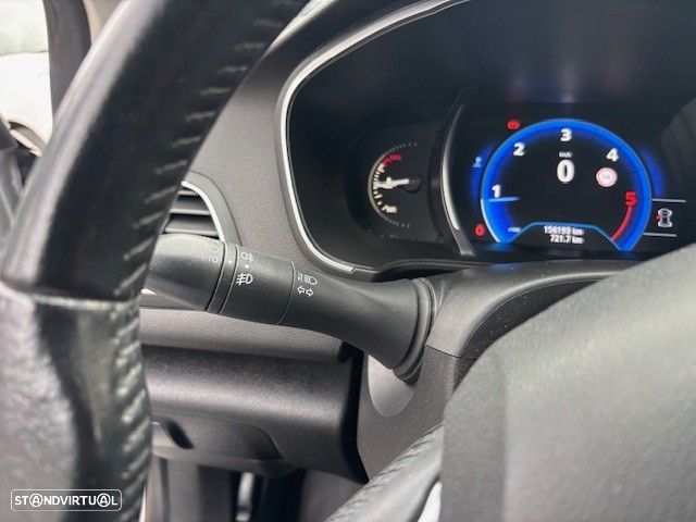 Renault Mégane Sport Tourer 1.5 dCi Intens - 20