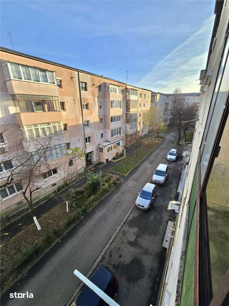 Etaj 3 | Apartament cu 3 camere in Micro 16 - Aurora — fotografia 1