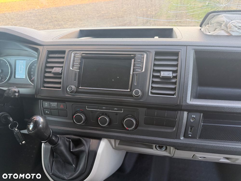 Volkswagen Transporter T6 - 18