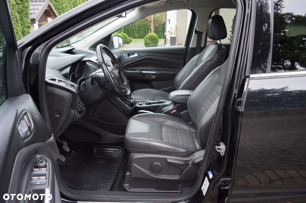 Ford Kuga 2.0 TDCi 2x4 Titanium - 14