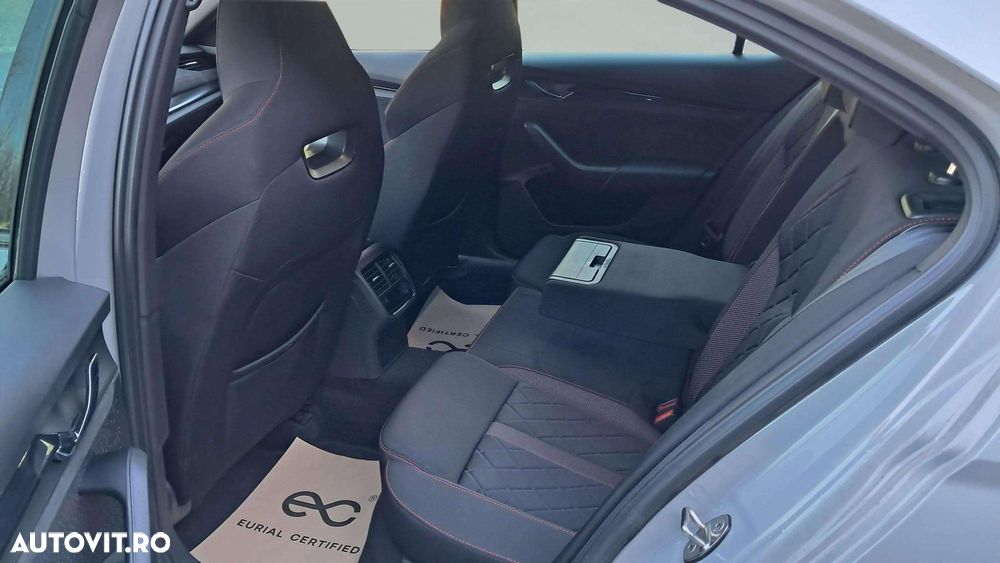 Skoda Octavia 2.0 245 TSI DSG RS - 27