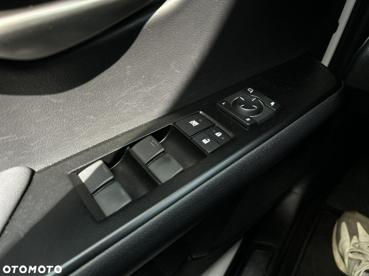 Lexus UX - 32