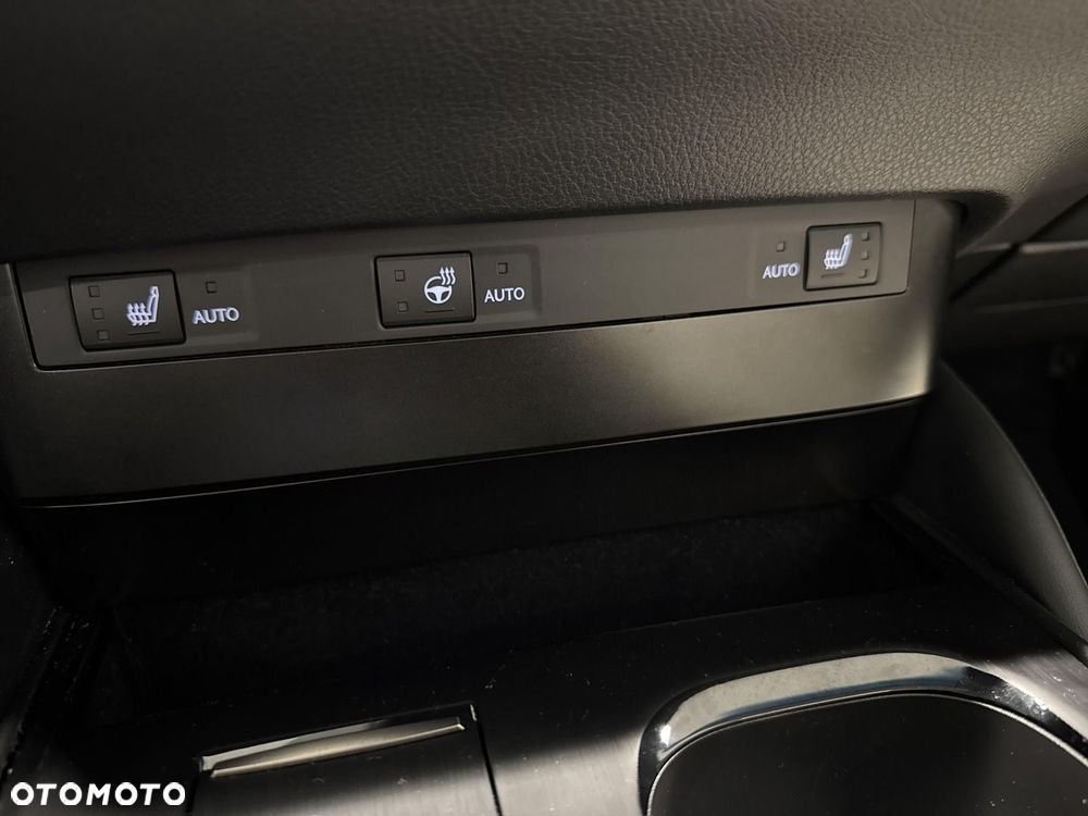 Lexus ES 300h Business Edition - 29