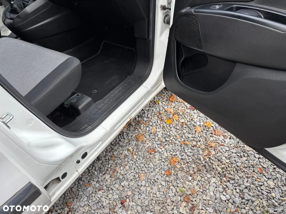 Fiat Doblo - 17