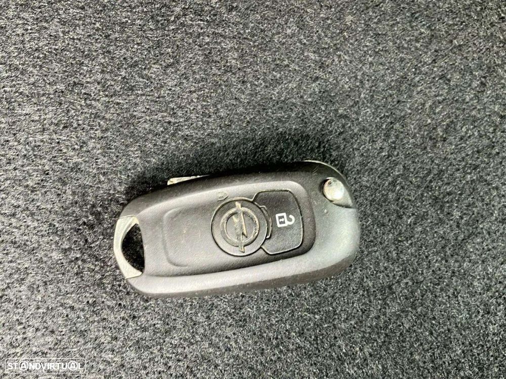 Opel Astra Sports Tourer 1.2 T GS Line S/S - 17