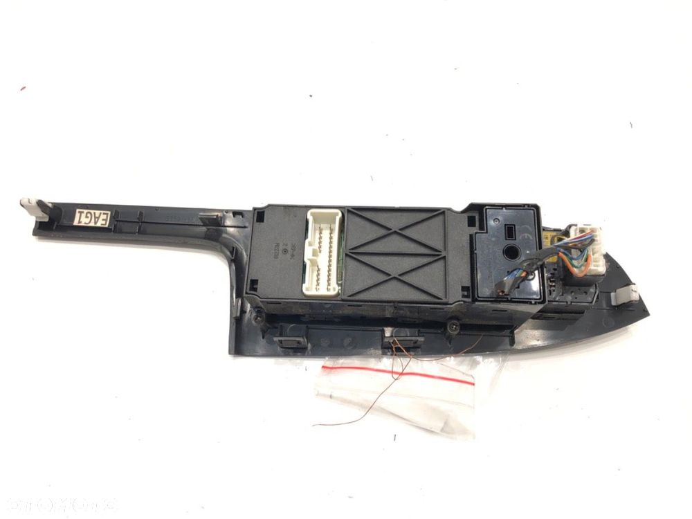 PRZEŁĄCZNIK SZYB  HONDA ACCORD VII (CL, CN) 2003 - 2012 2.0 (CL7) 114 kW [155 KM] benzyna 2003 - - 3