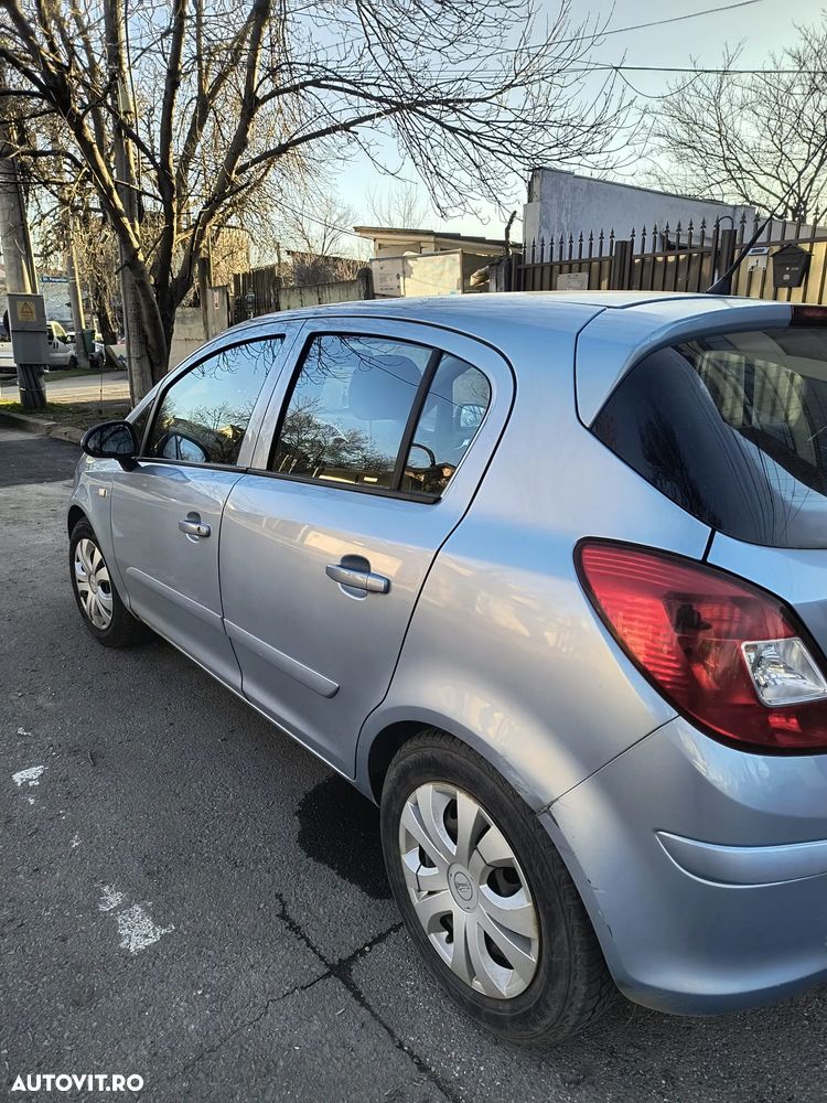 Opel Corsa 1.2i Essentia - 5