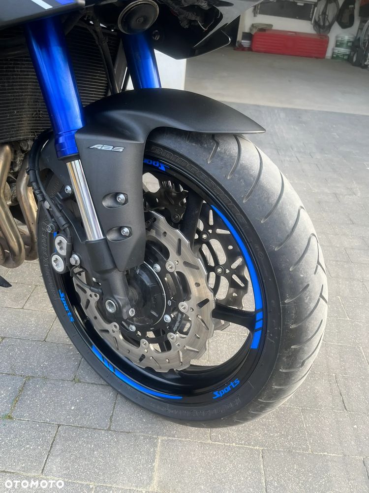 Yamaha FZ8 - 25