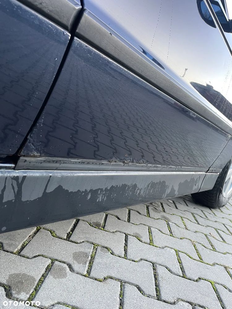 BMW Seria 7 728i L - 25