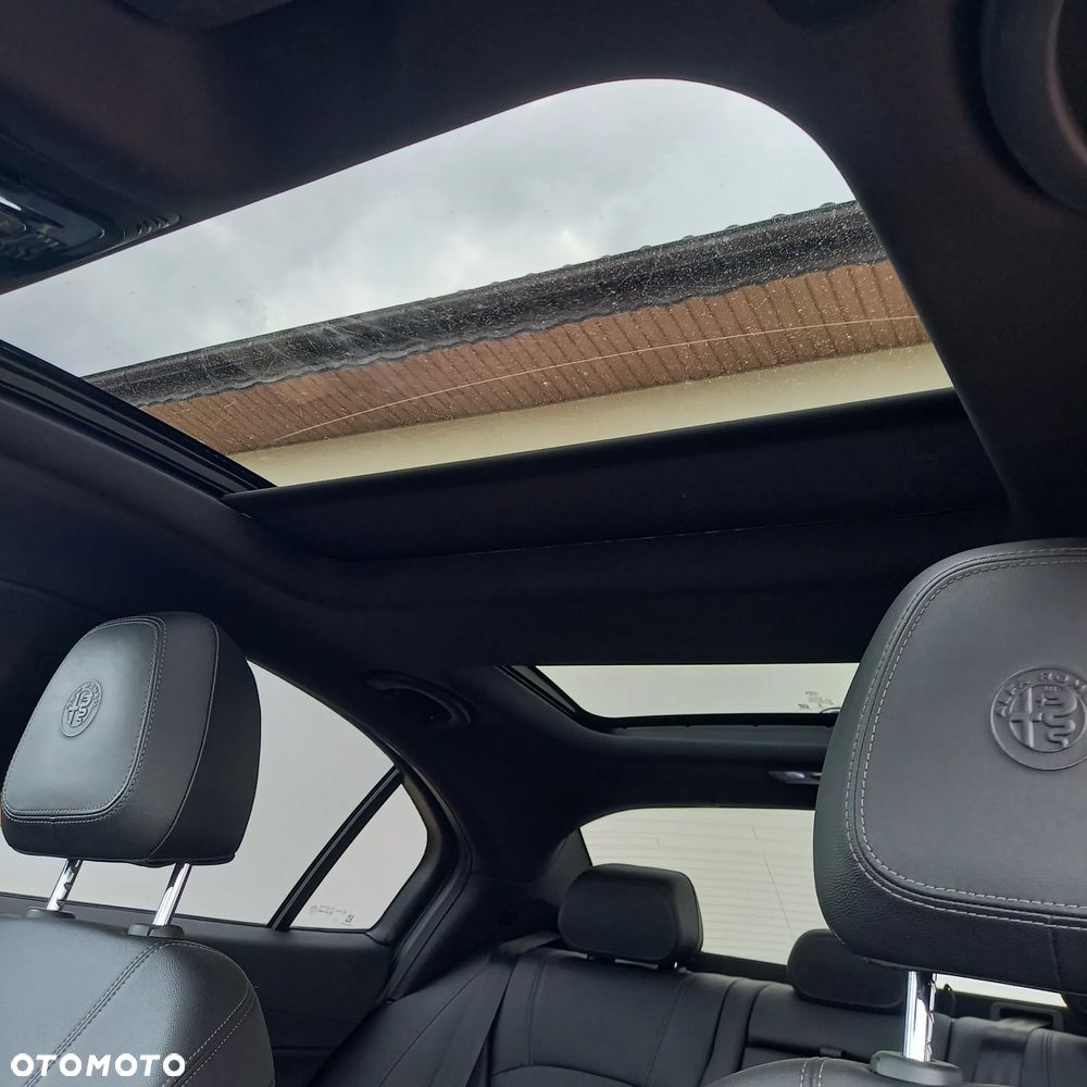 Alfa Romeo Giulia 2.2 D Turbo Sprint - 22