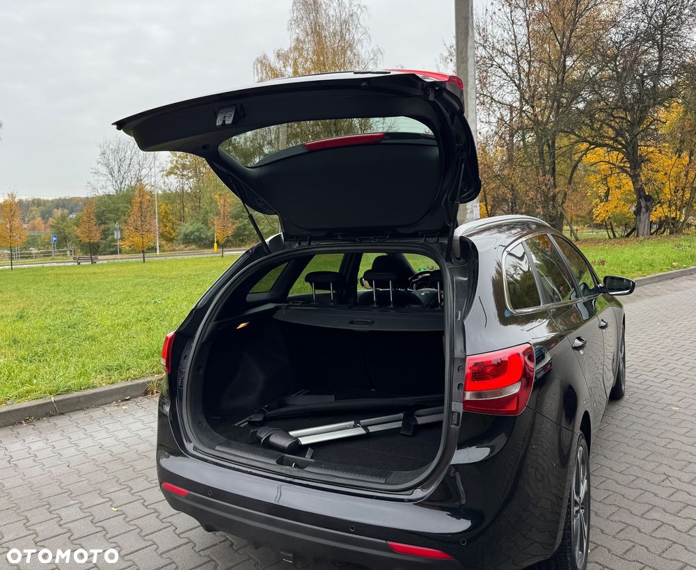 Kia Ceed Cee'd 1.6 CRDi GT Line - 24