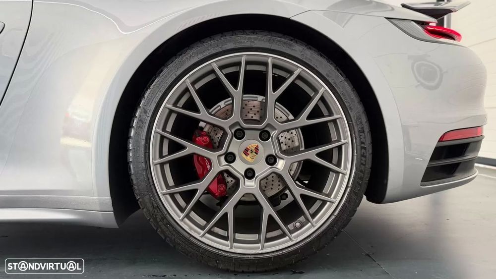Porsche 911 (992) Carrera PDK - 13
