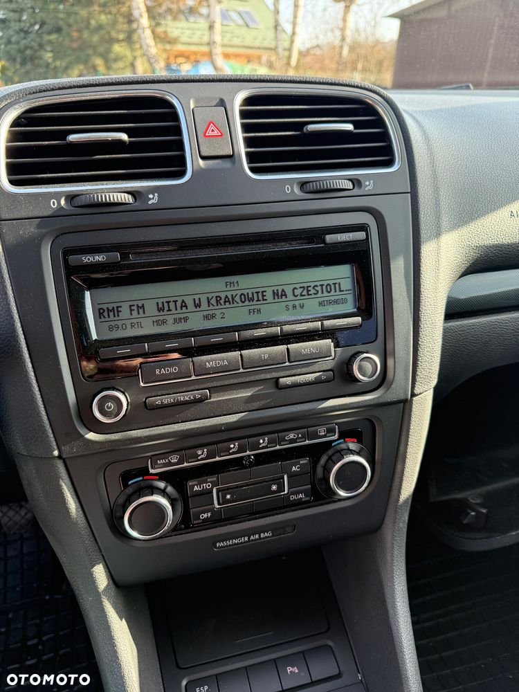 Volkswagen Golf 1.6 Comfortline - 26