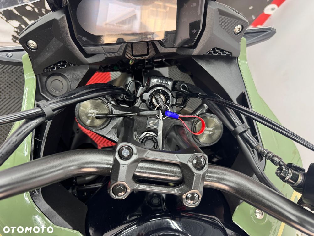 Honda CB - 24
