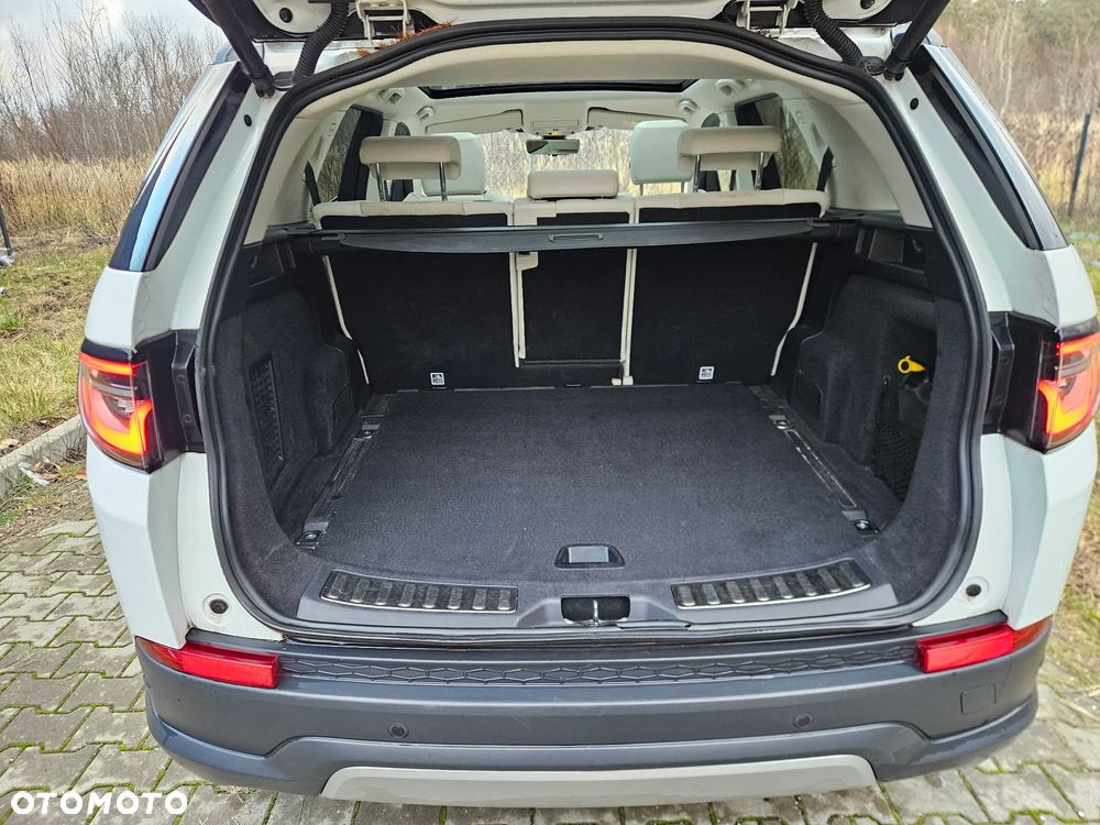 Land Rover Discovery Sport 2.0 D180 HSE - 32