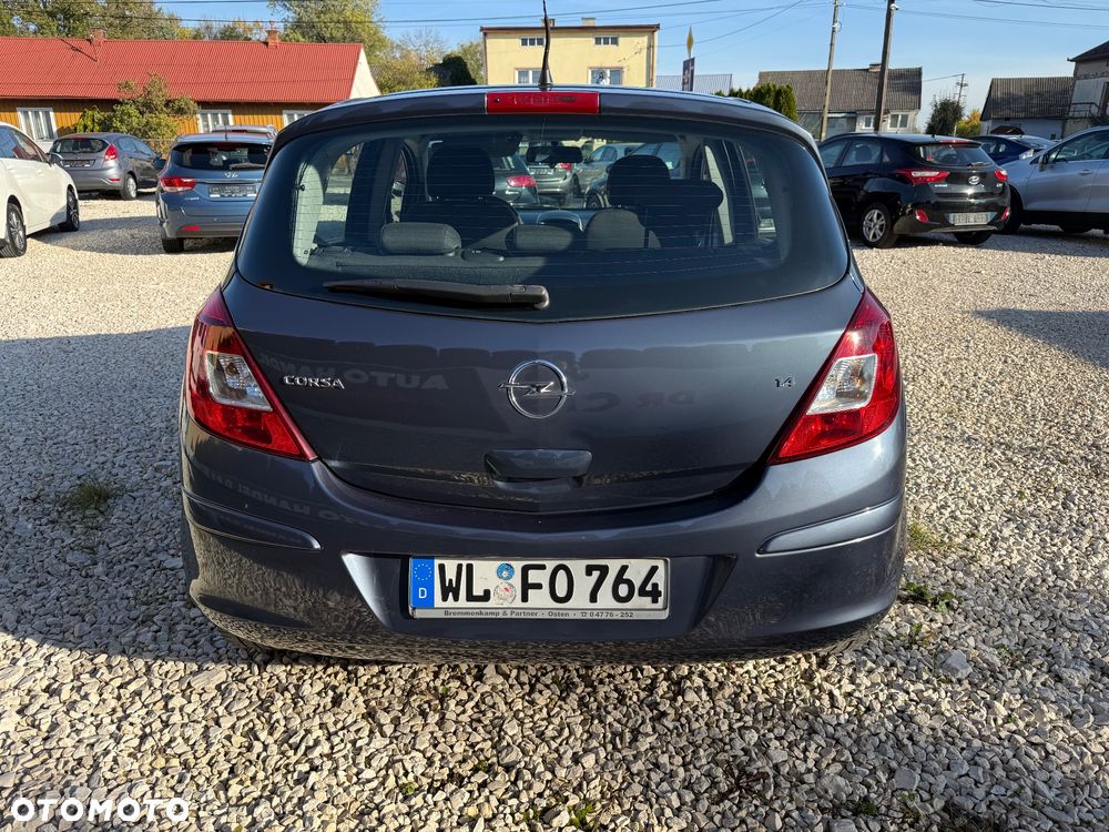 Opel Corsa 1.4 16V Cosmo - 5