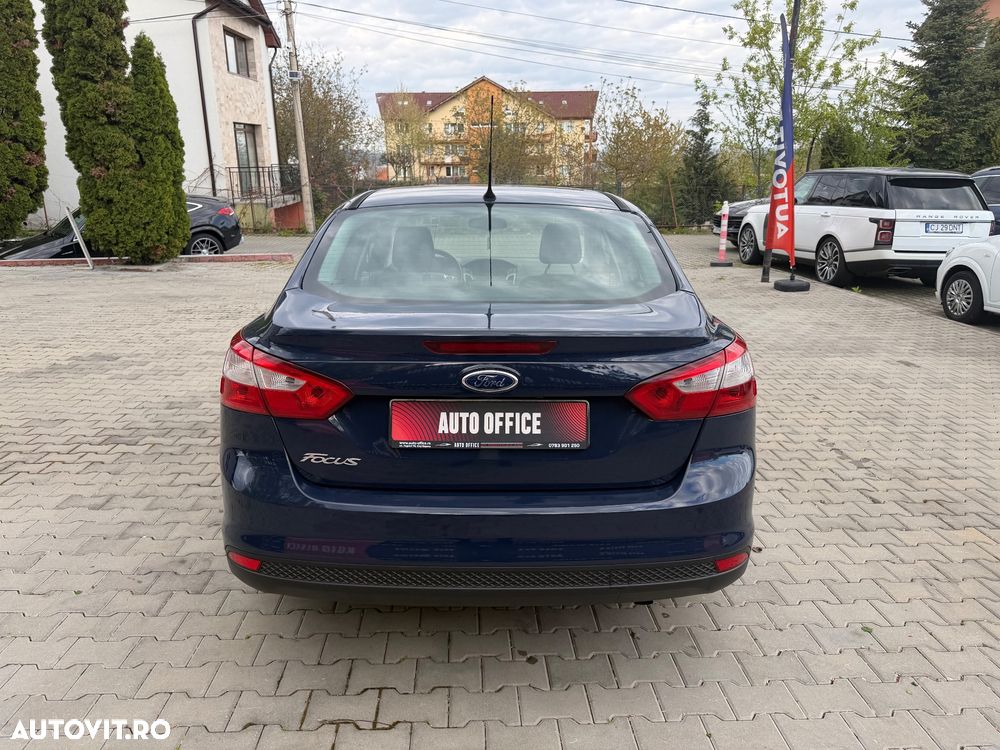 Ford Focus 1.6 Ti-VCT Powershift Trend - 2