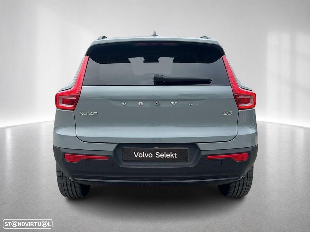 Volvo XC 40 2.0 B3 Plus Dark - 8