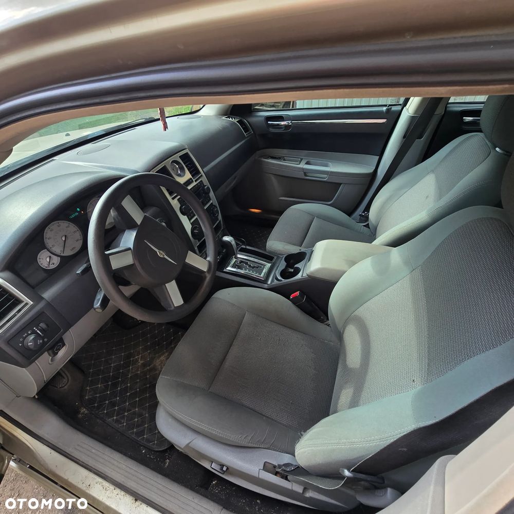 Chrysler 300C - 23