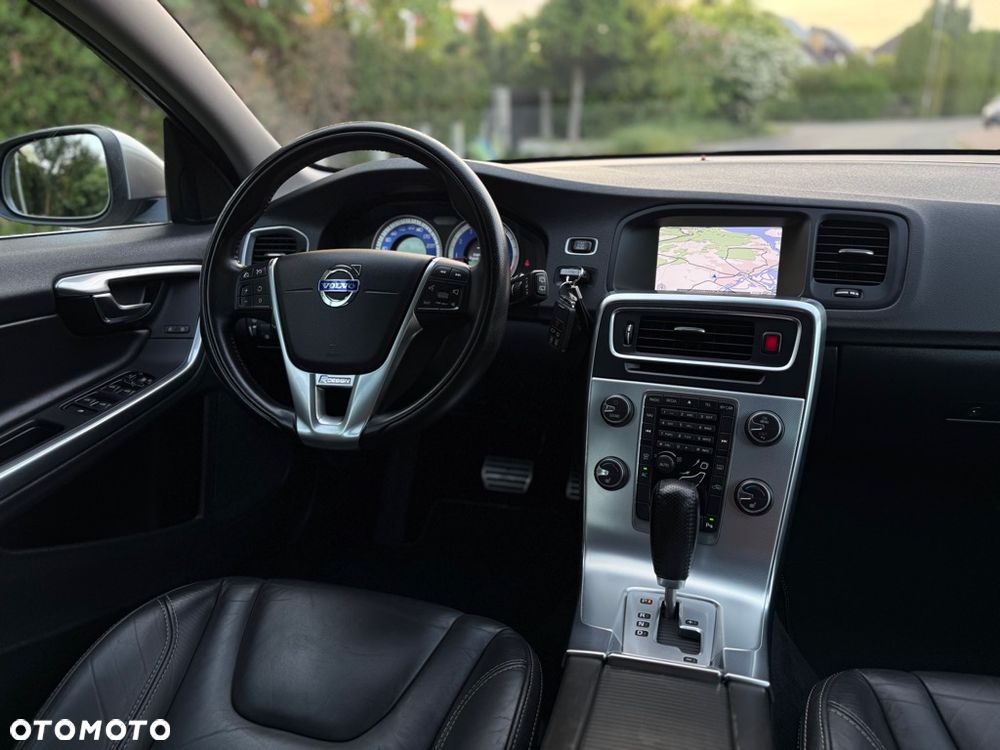 Volvo V60 T4 Geartronic Powershift RDesign - 19