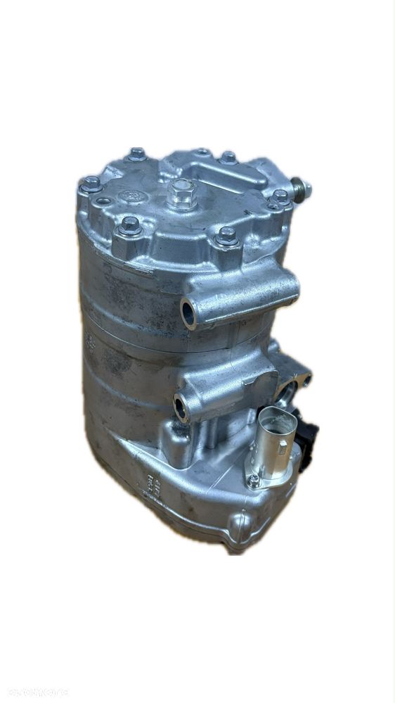 Kompresor klimatyzacji MAN TGX/TG3/TGS - 1