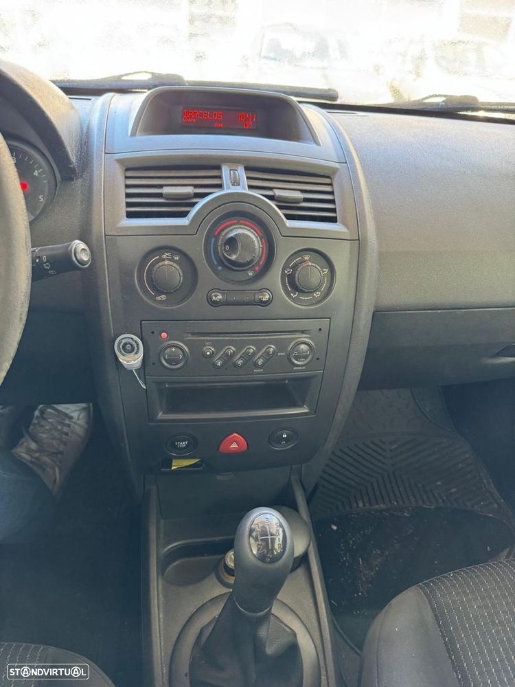 Renault Mégane Break 1.5 dCi C Authentique - 8